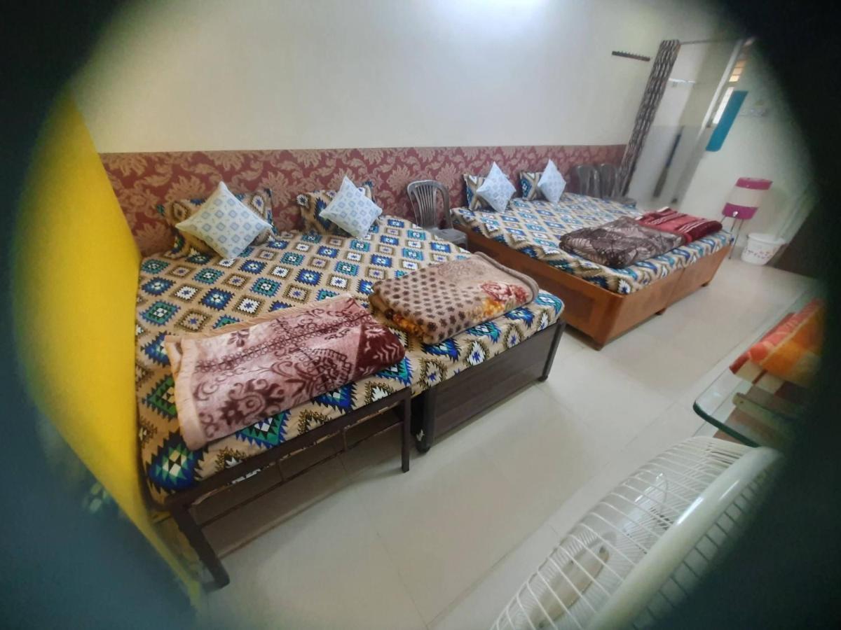Saar Homestay Ujjain Eksteriør billede