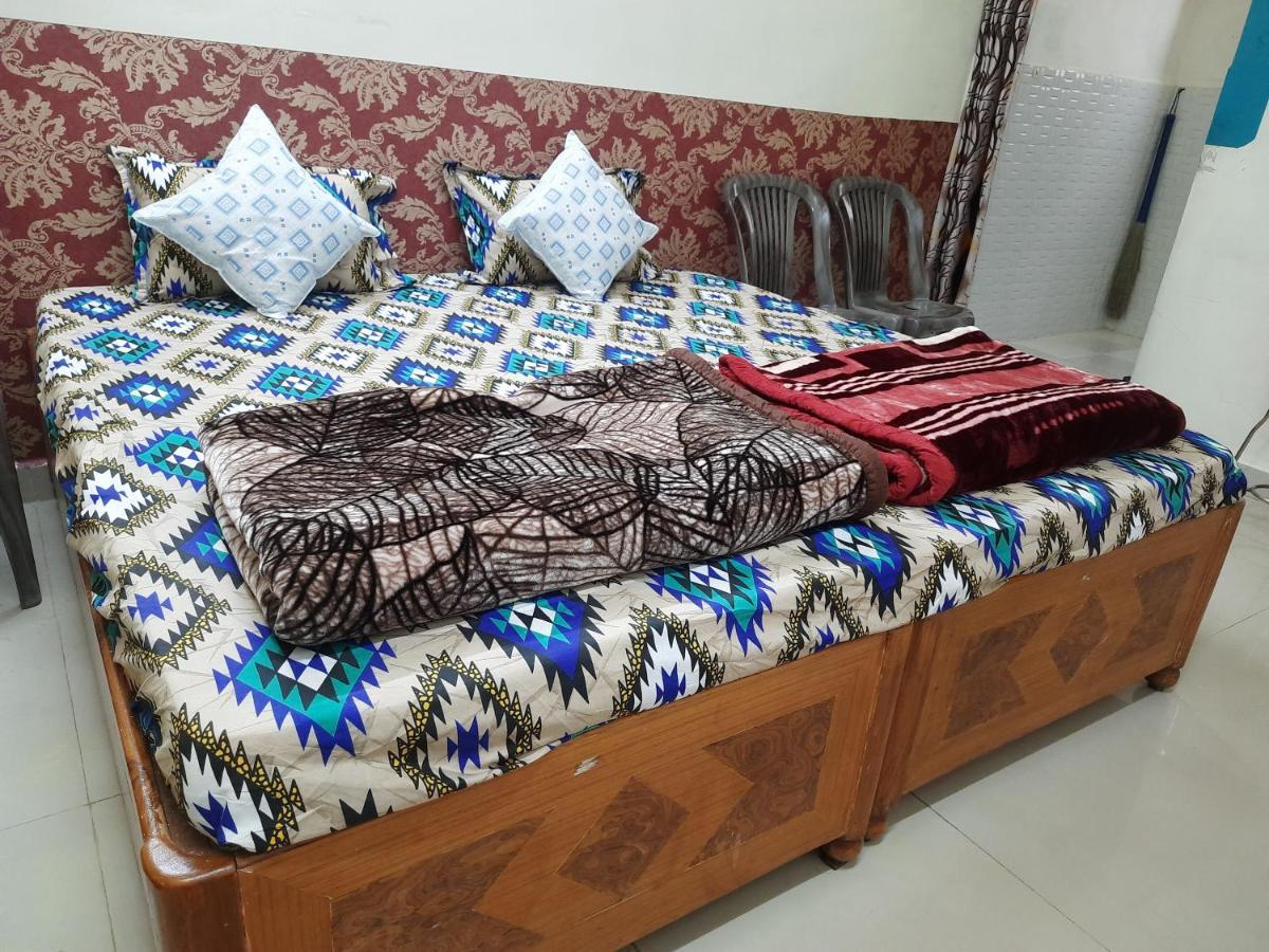 Saar Homestay Ujjain Eksteriør billede